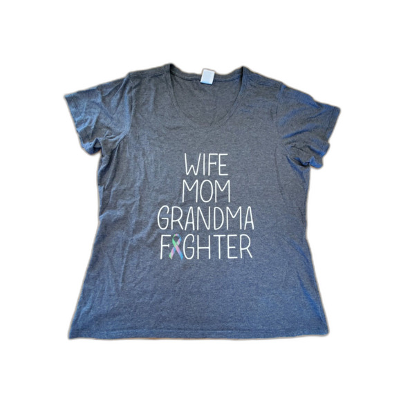 Wife Mom Grandma Fighter T-Shirt XXL VGUC - Picture 1 of 7